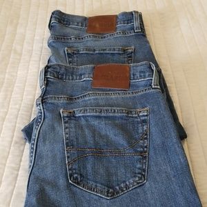 Hollister Bootcut 34x32 jeans 2 pairs
